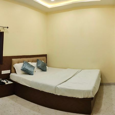 Ganga Sparsh Hotel Varanasi Eksteriør billede
