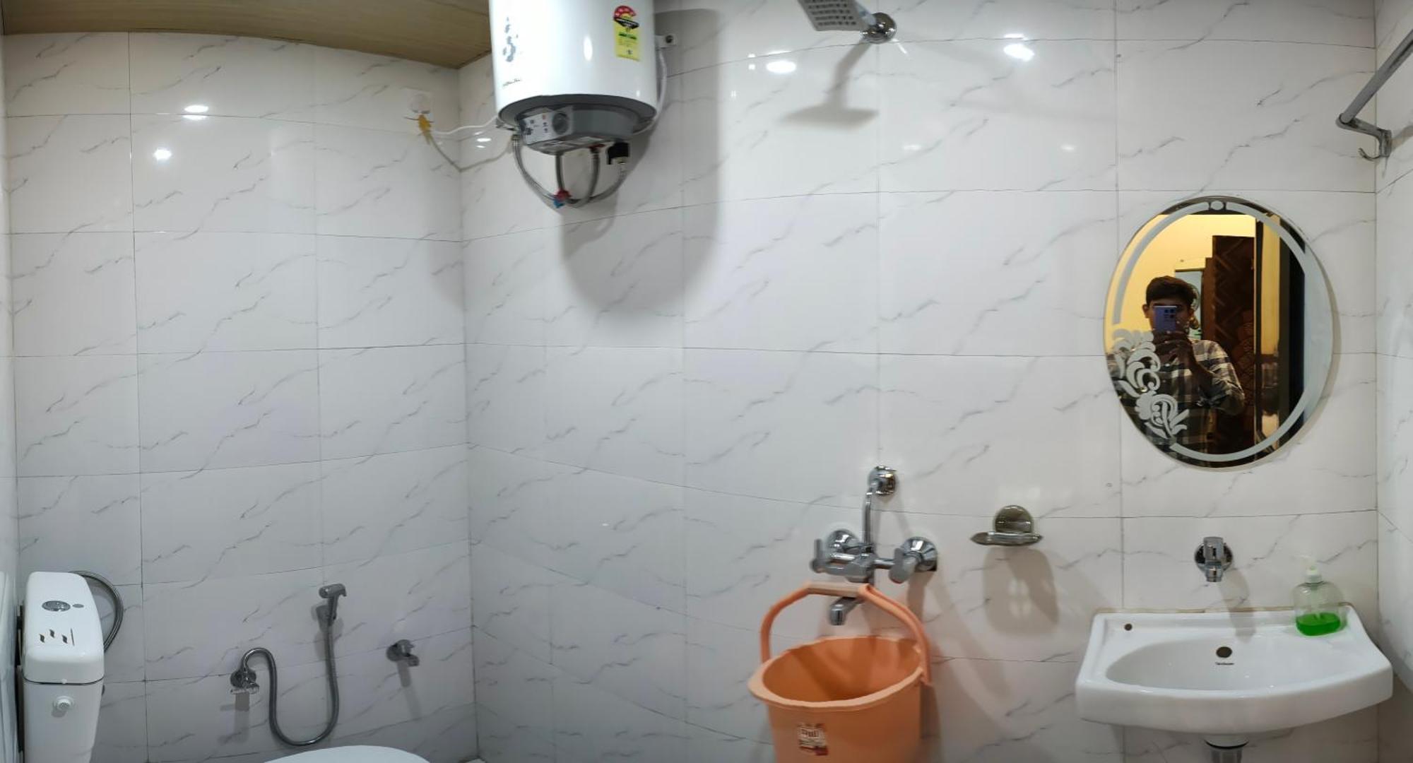 Ganga Sparsh Hotel Varanasi Eksteriør billede