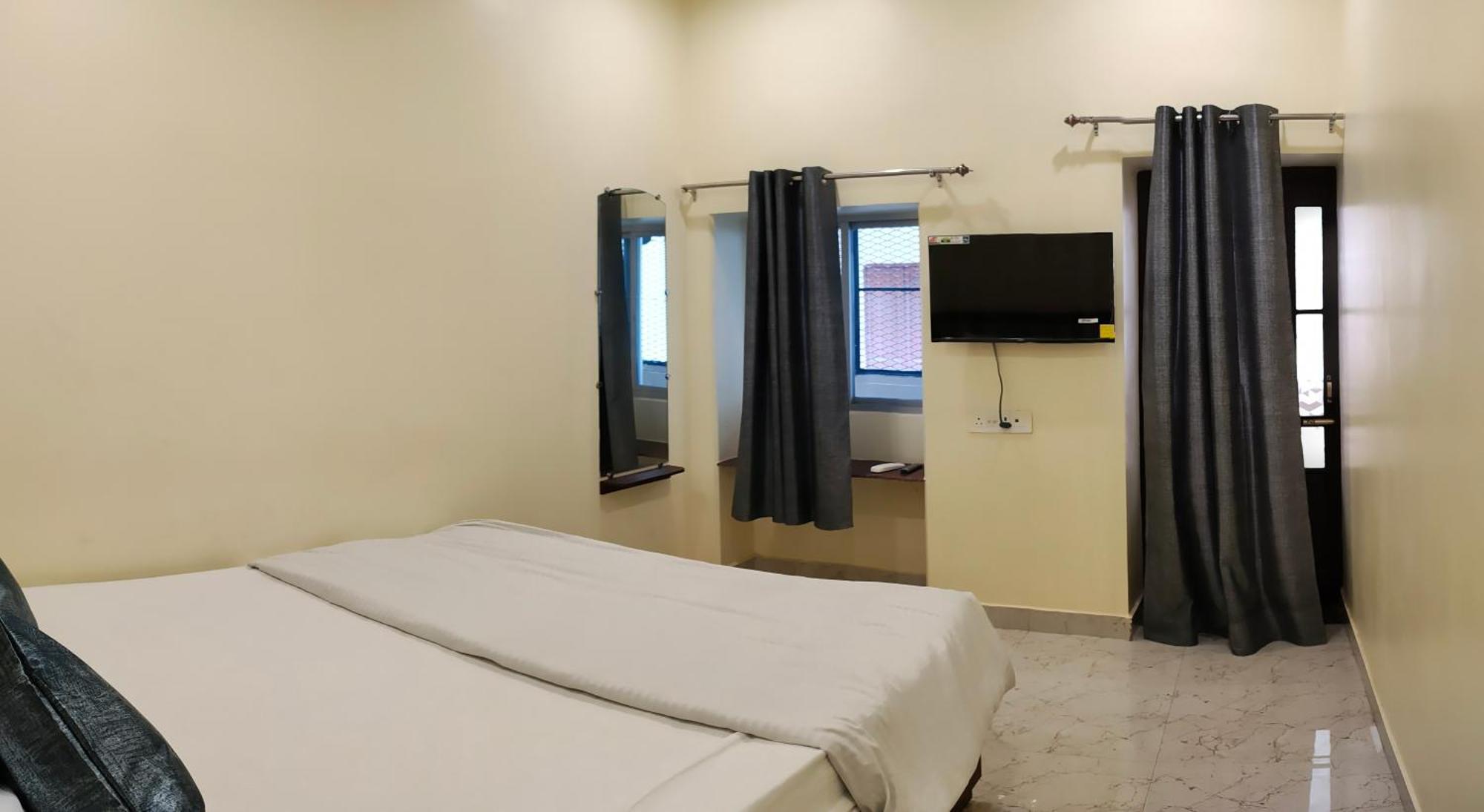 Ganga Sparsh Hotel Varanasi Eksteriør billede